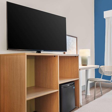 Spark By Hilton Winchester Esterno foto