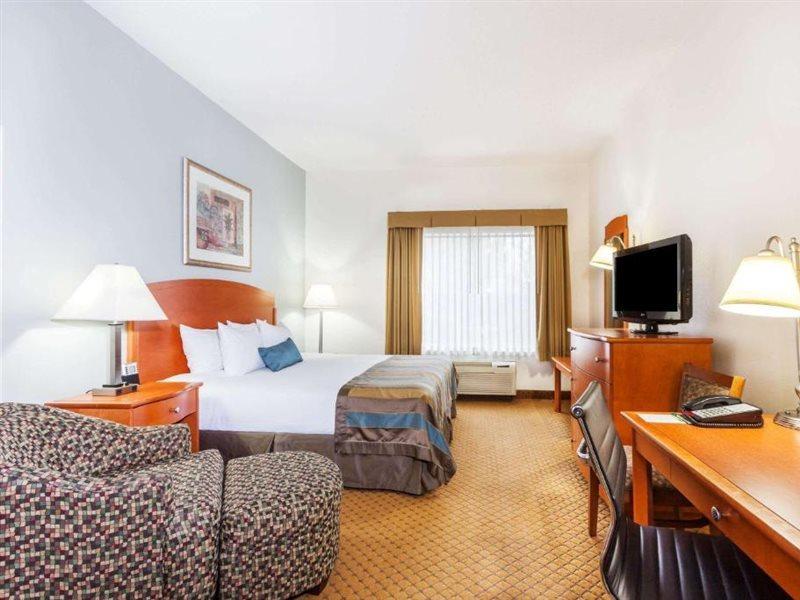 Spark By Hilton Winchester Esterno foto