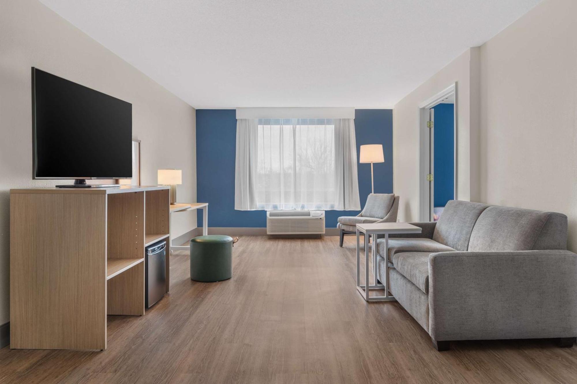 Spark By Hilton Winchester Esterno foto
