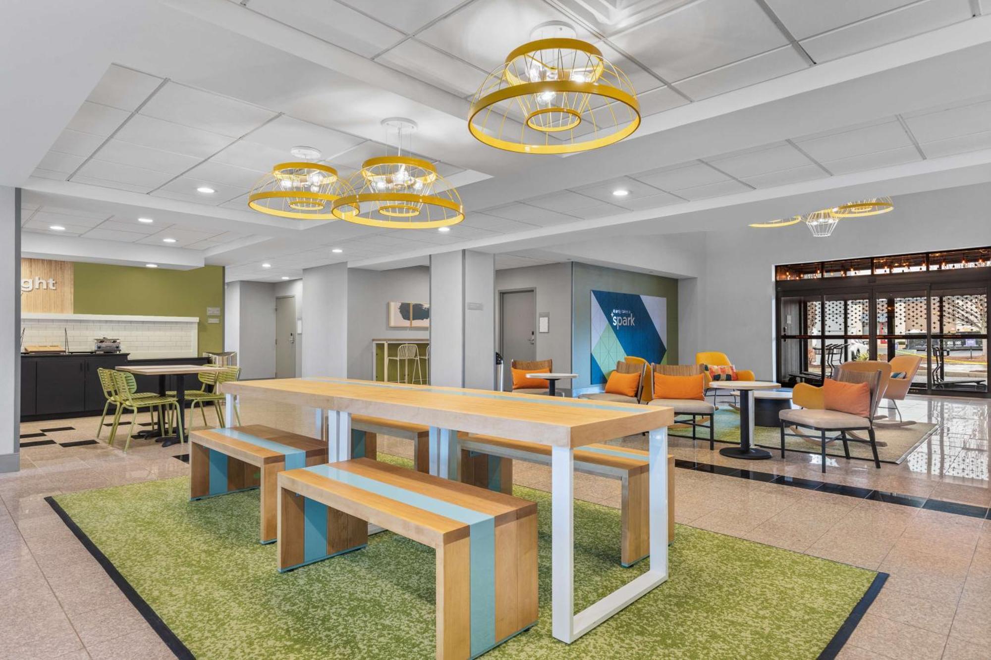 Spark By Hilton Winchester Esterno foto