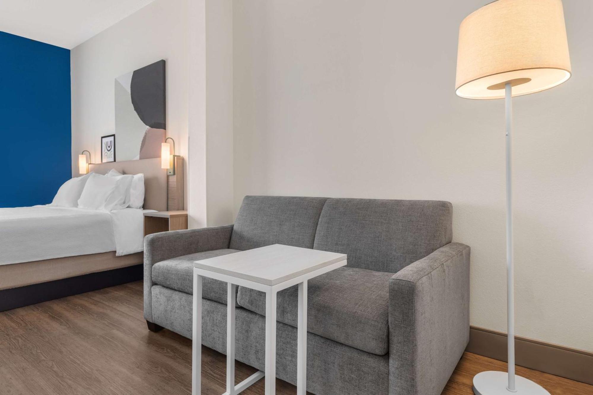 Spark By Hilton Winchester Esterno foto